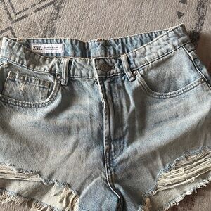 Zara Women's Light Blue Jean Shorts